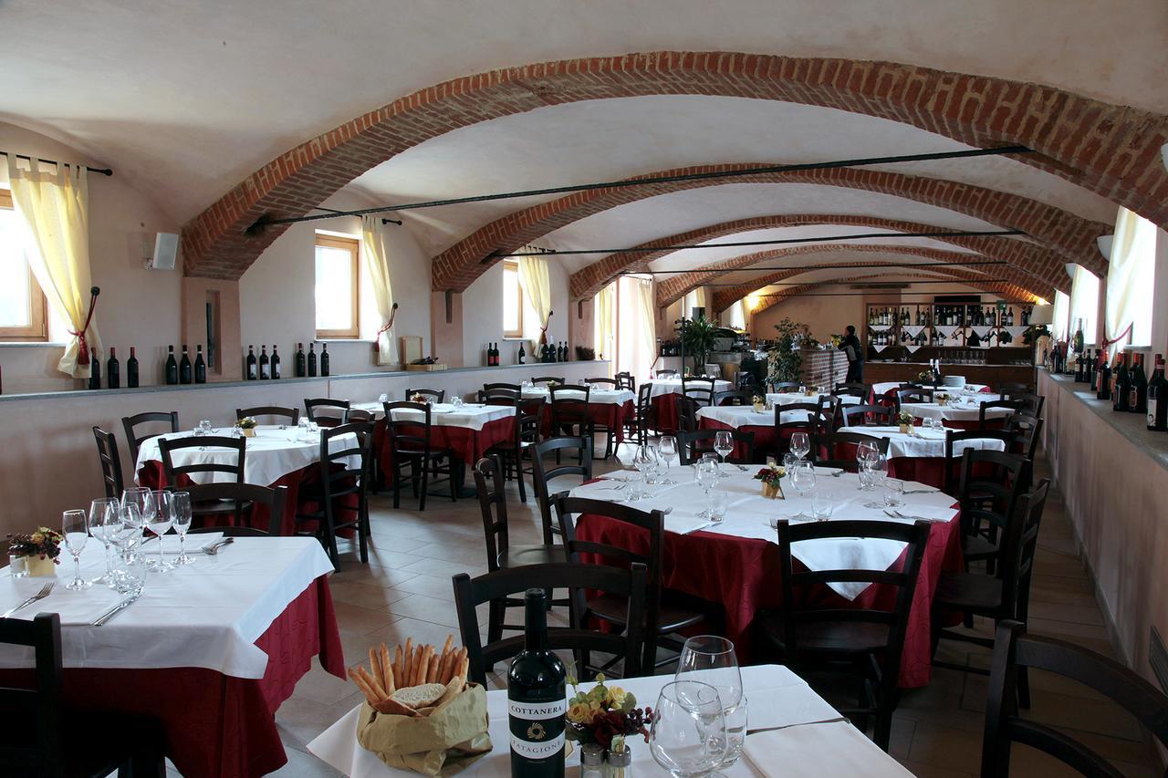 Hotel Ultimo Borgo Settimo Torinese Exterior photo